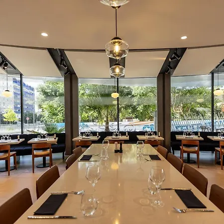 Crowne Plaza - Le Dome Hotel Marseille