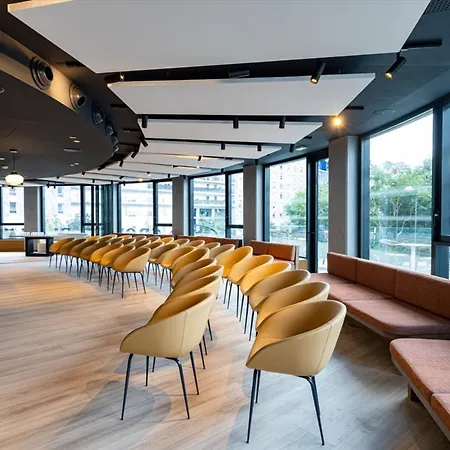 Crowne Plaza - Le Dome Hotel 4*